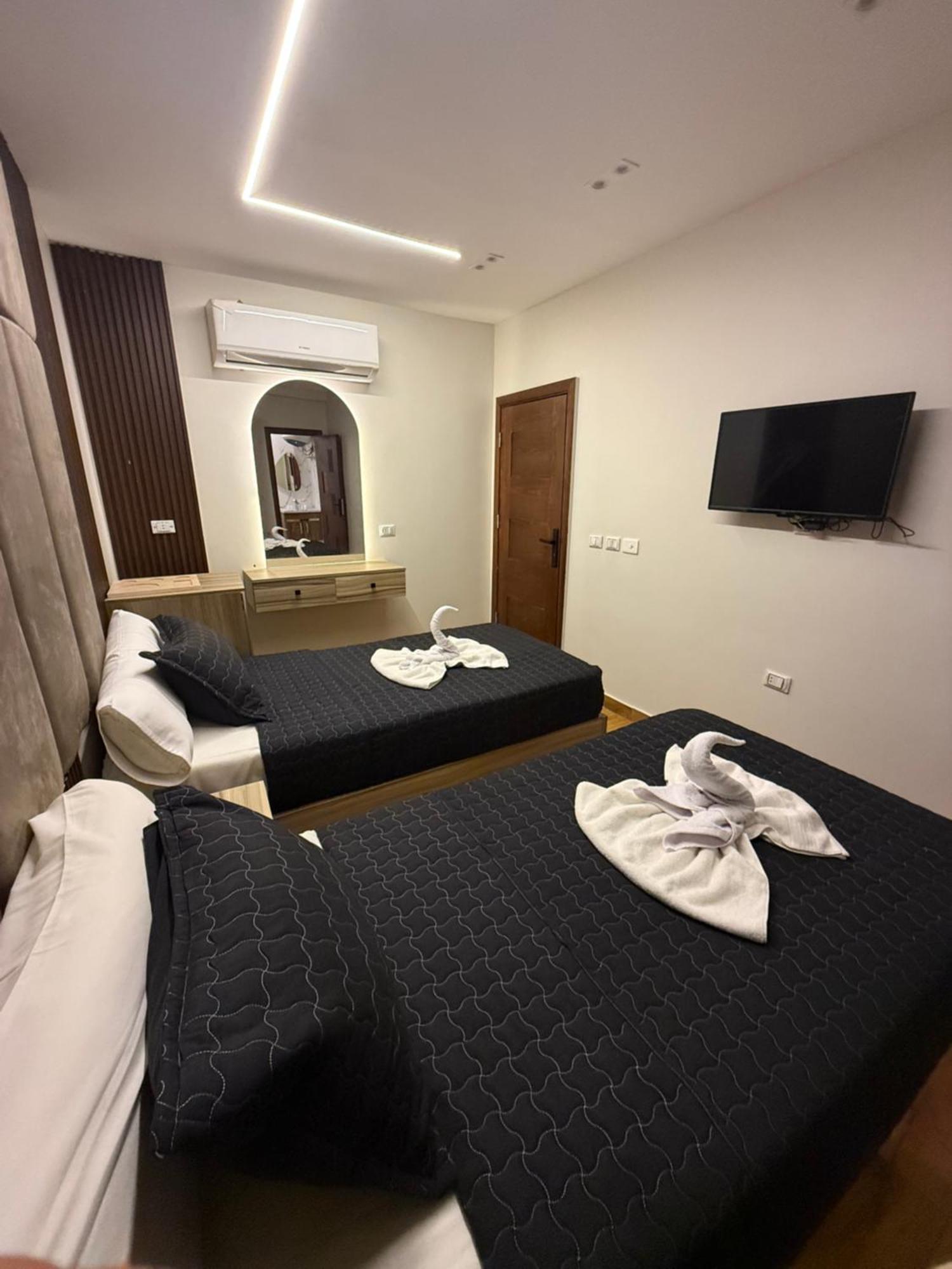 Pyramids Skyline Hotel Cairo Kafrat al Jabal Luaran gambar